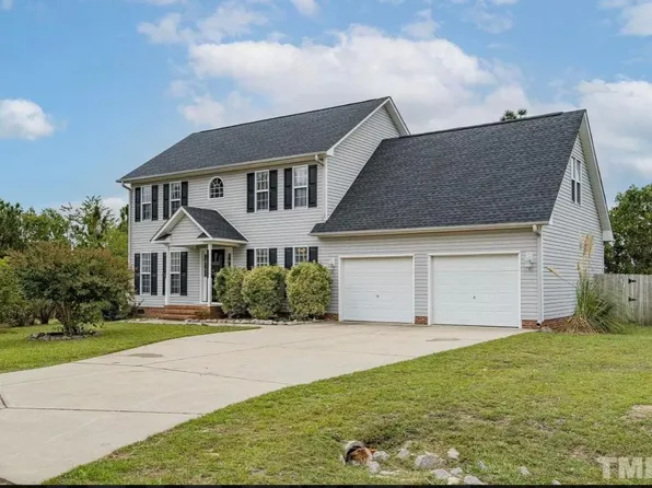 110 Dover Ct E, Sanford, NC 27332