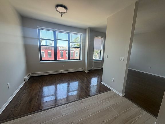 4th image of 67-69 Brinkerhoff St #4D