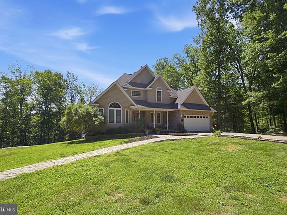 5th image of 11064 Stream Side Ln