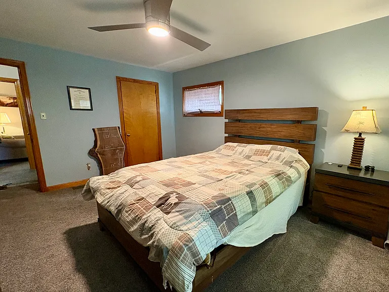 182 Roosevelt St — Photo 14