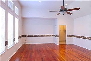 5th image of 5101 Sanibel Ct