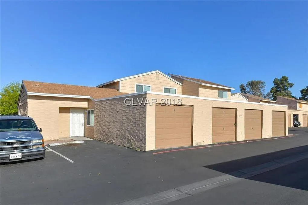 3 bed, 1250 sqft, $1,450 — Photo 4