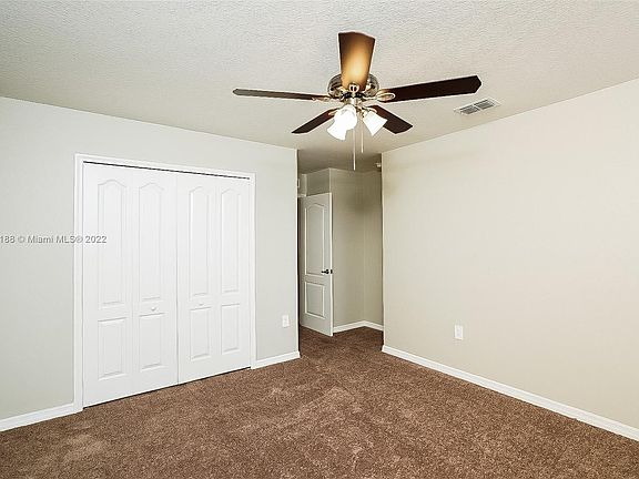 4th image of 4073 SW Jaqust St #1