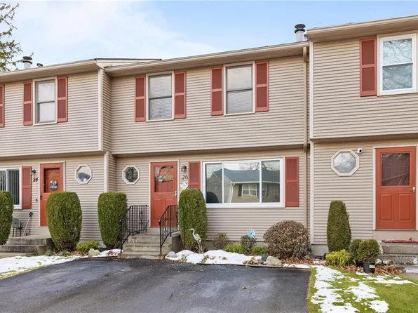 26 Harris Driftway St #2, Cranston, RI 02920