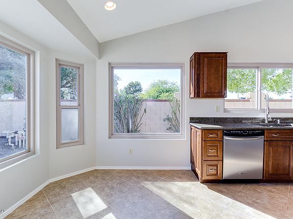 5th image of 7307 E Ivyglen St