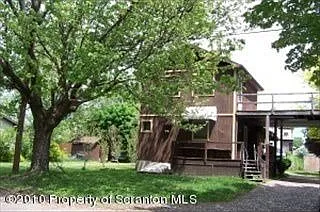 210 Morgan St photo 1