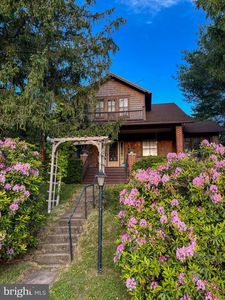 135 Park Ave, Glen Rock, PA, 17327