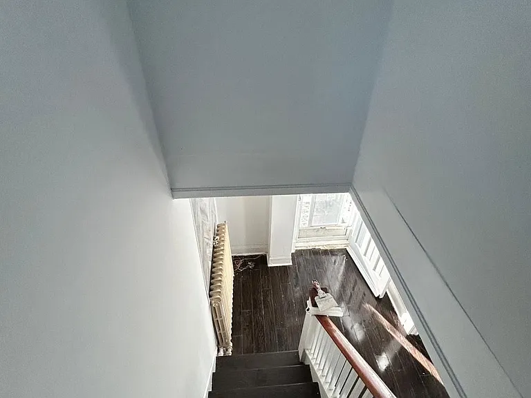 37 Clarence St — Photo 12