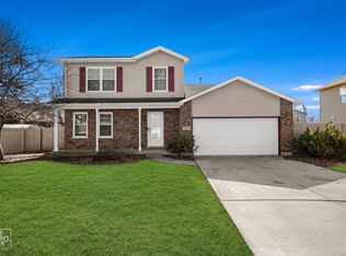 5300 Lindenwood Cir, Plainfield, IL 60586