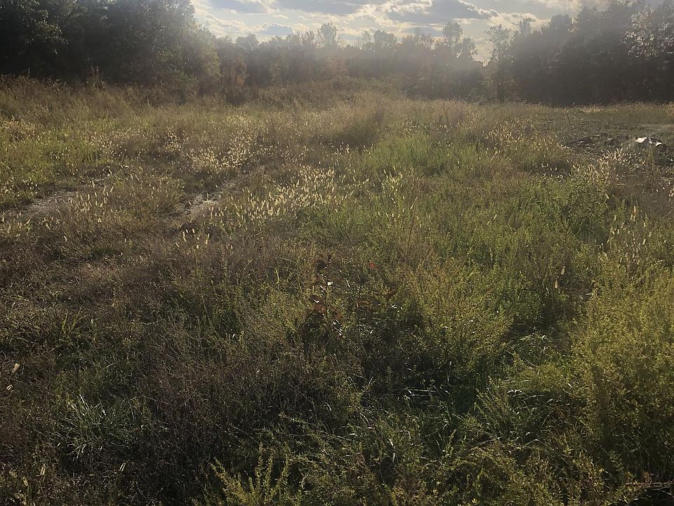2nd image of 504 Kirbytown Rd