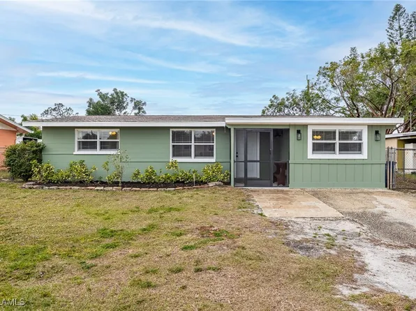2184 Barry Dr, Fort Myers, FL 33907