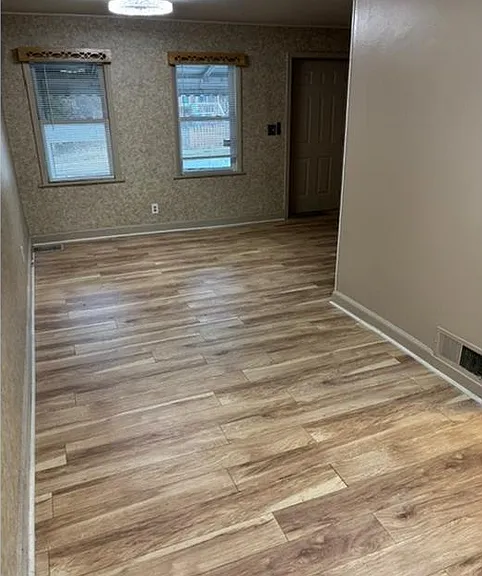5242 Patrick Henry Dr — Photo 2