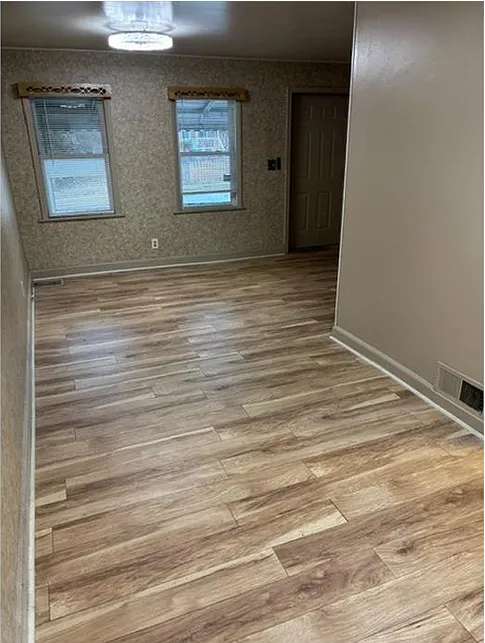 Building Photo - 5242 Patrick Henry Dr