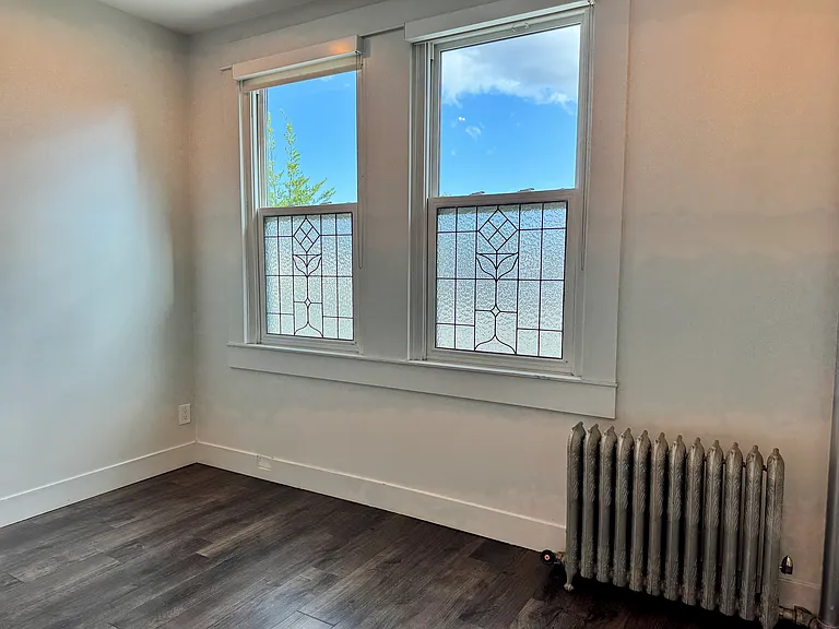 166 E 11th Ave #8 — Photo 37