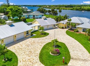 2110 Waylife Ct, Alva, FL 33920
