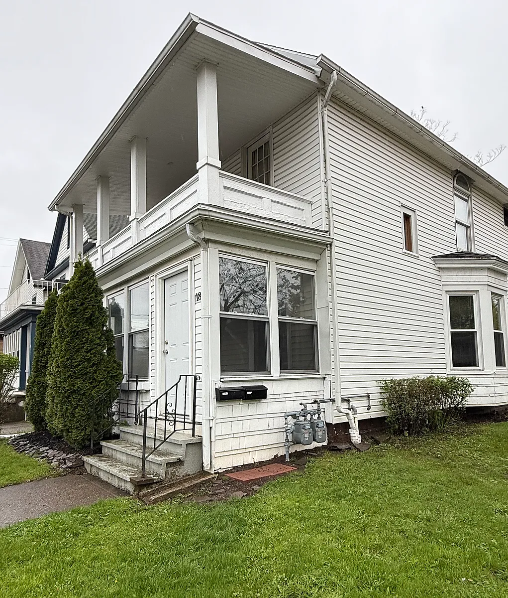 Building Photo - 18 Myron Ave #1