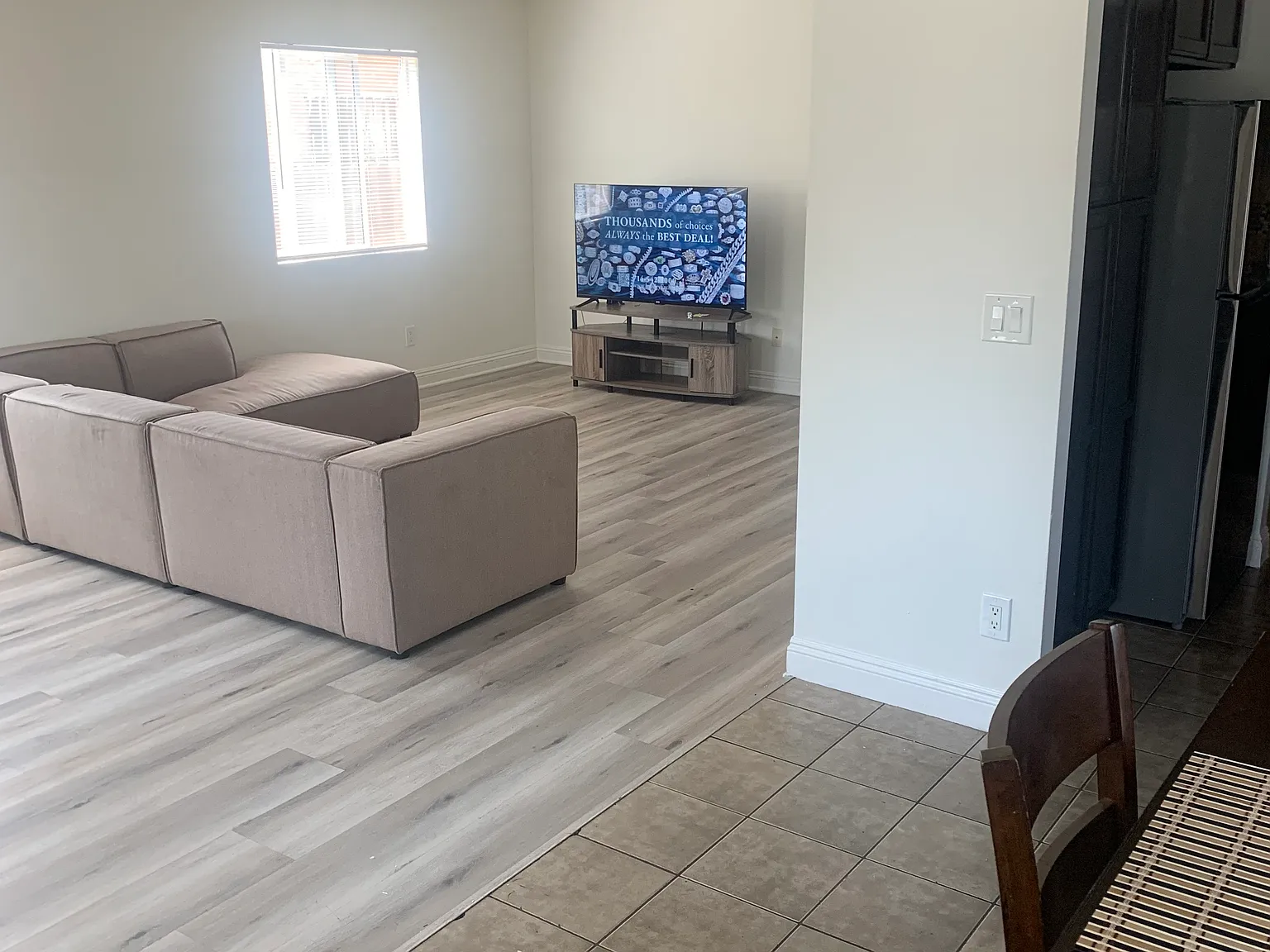 5 bed, 3.5 bath, 1700 sqft, $700 — Photo 2
