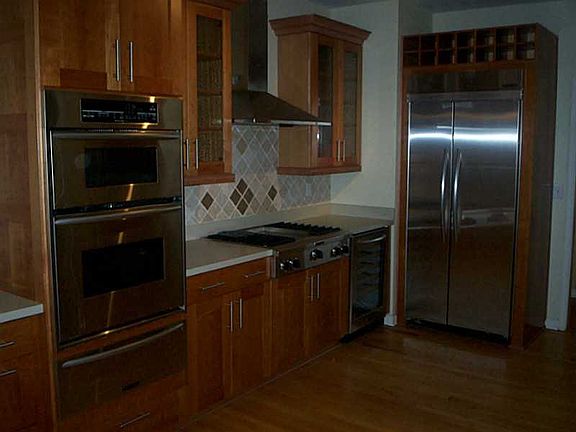 Updated Kitchen w/ Ss Appli.