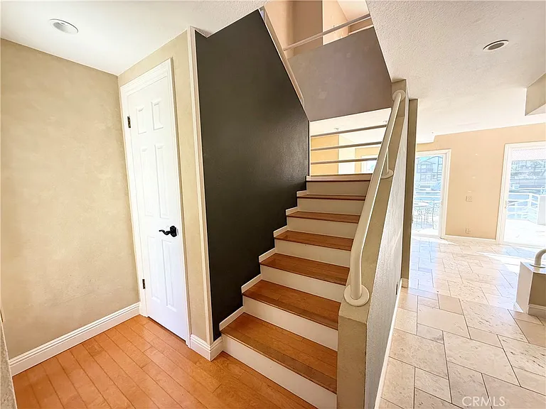 3382 Tempe Dr — Photo 7