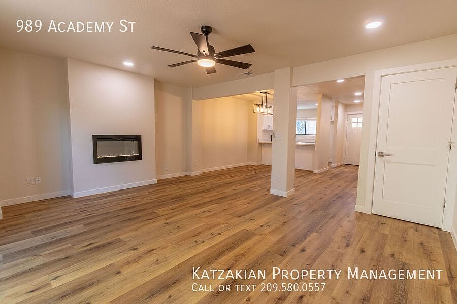 1st image of 989 Academy St