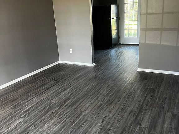 5th image of 3415 Ponderosa Cir