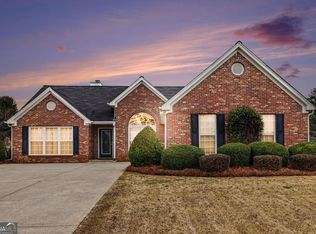 7215 Valley Landing Ct, Cumming, GA