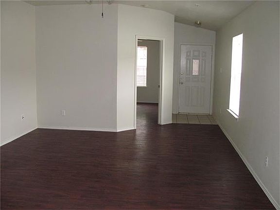 5th image of 207 Katy B Ln