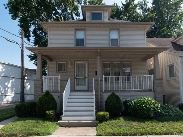 113 Bondie St, Wyandotte, MI 48192