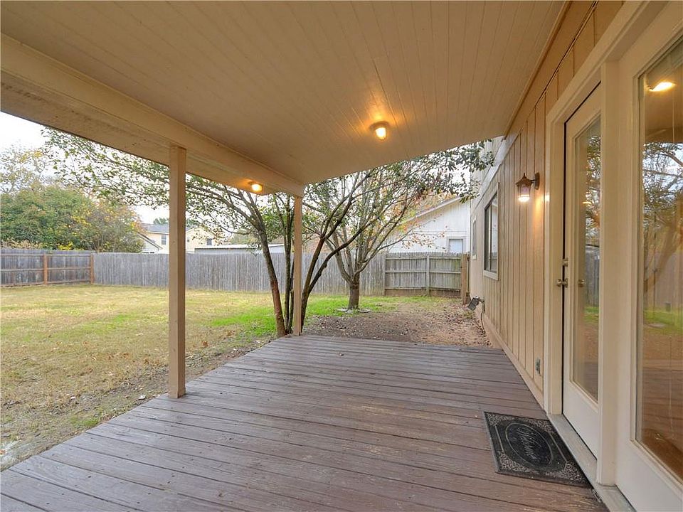 1st image of 610 Bristlewood Cv
