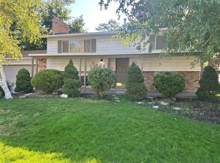 9523 S Raintree Dr, Sandy, UT 84092