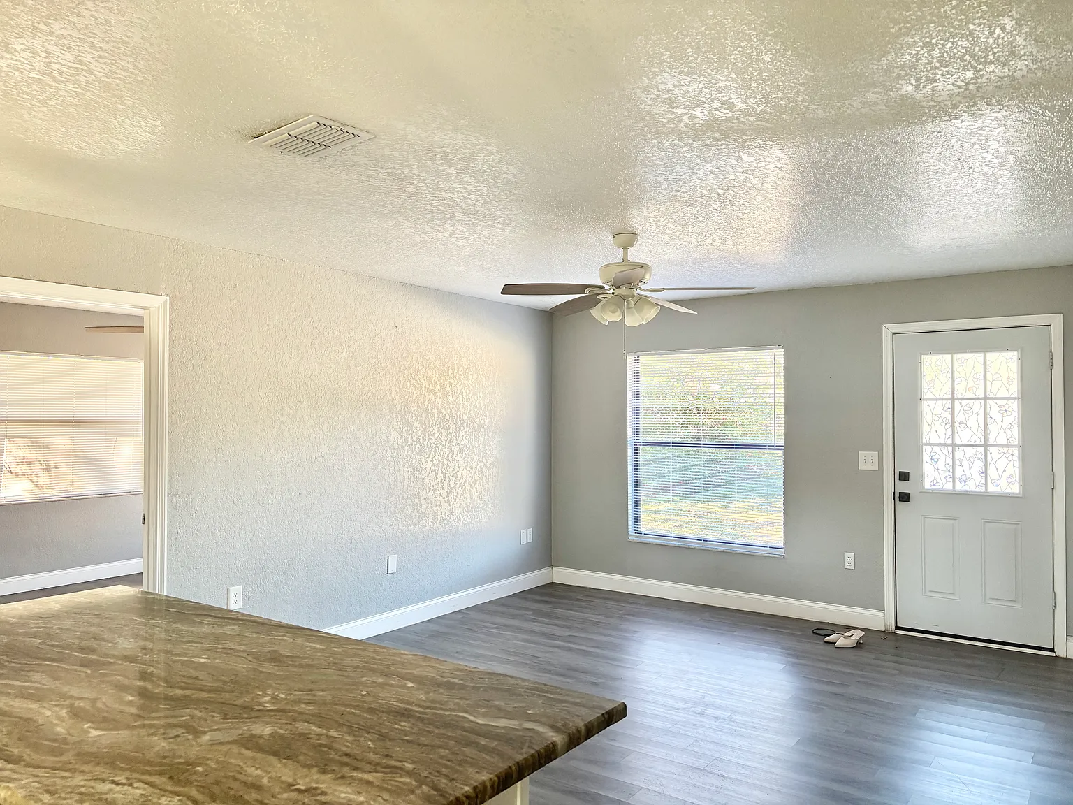 2 bed, 1063 sqft, $1,550 — Photo 3