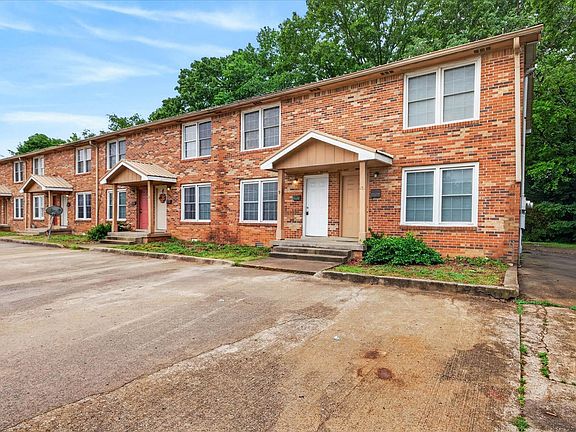 4th image of 140 Darlene Dr APT 9