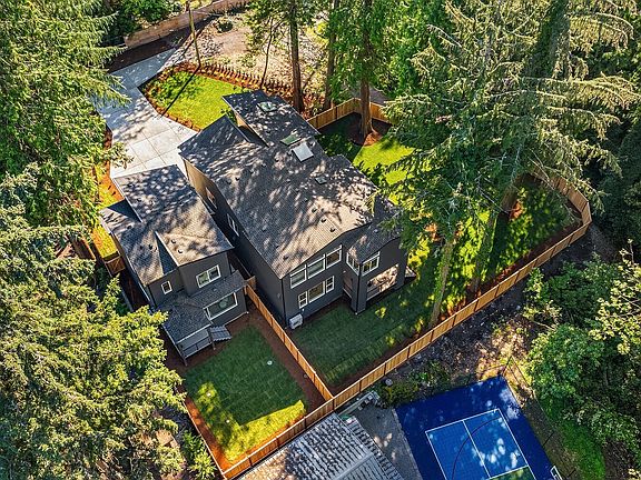 3rd image of 13321 108th Avenue NE #A