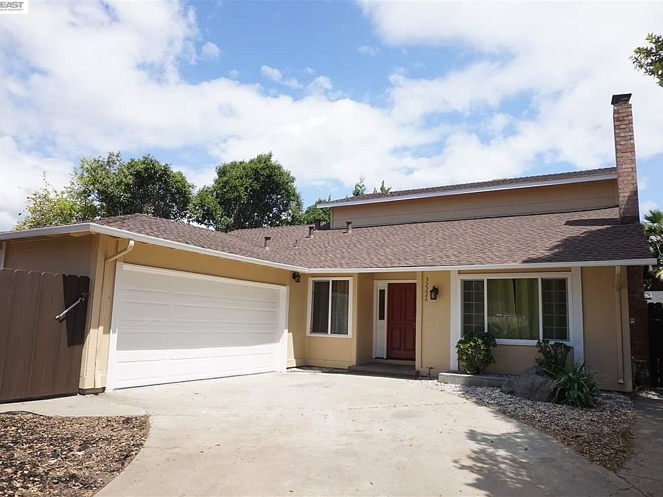 1st image of 32226 Minturn Ct