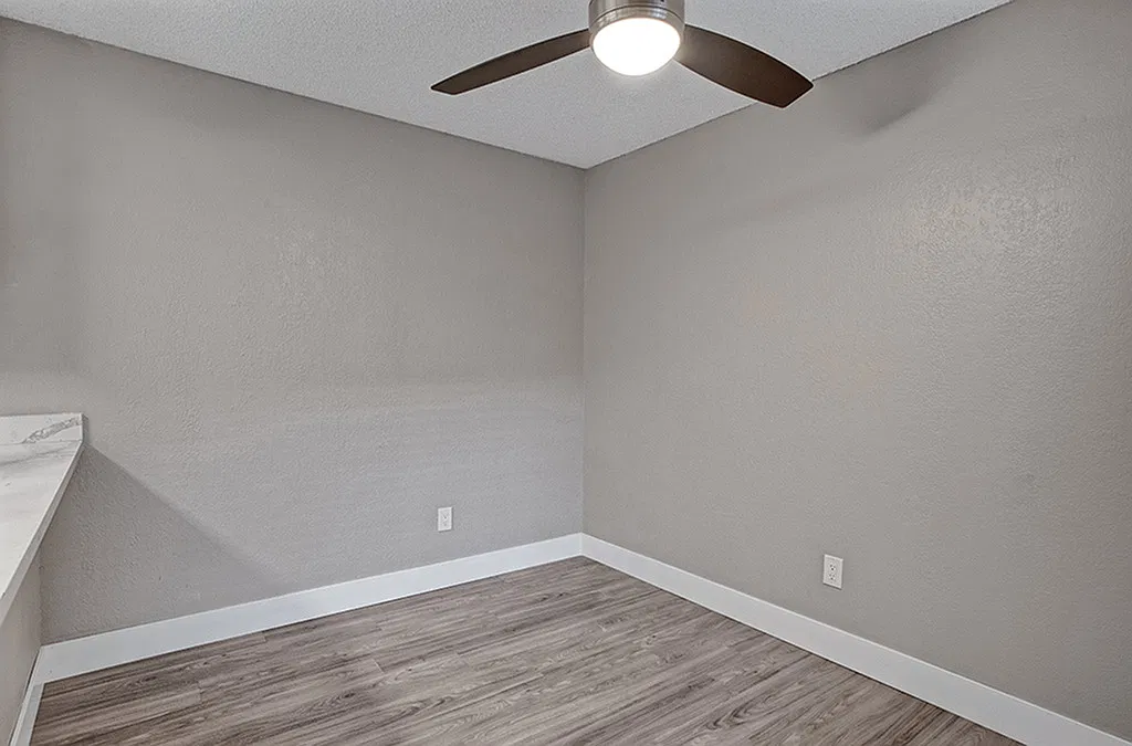 2 bed, 1.5 bath, 1050 sqft, $2,100 — Photo 4