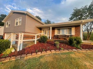 62 Twin View Ln, Huntington, WV 25704
