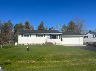 1068 Hinckley Blvd, Alpena, MI 49707