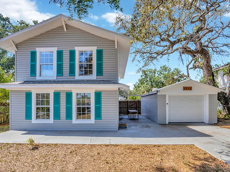 1215 E New Orleans Ave — Photo 1