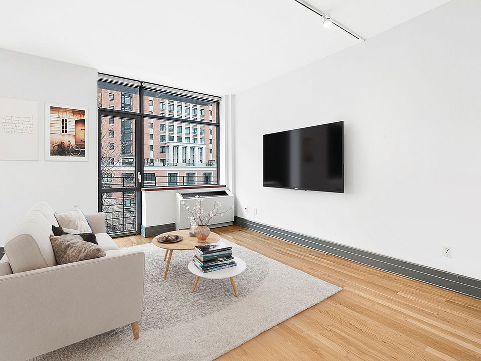 1st image of 125 Court St #4SG