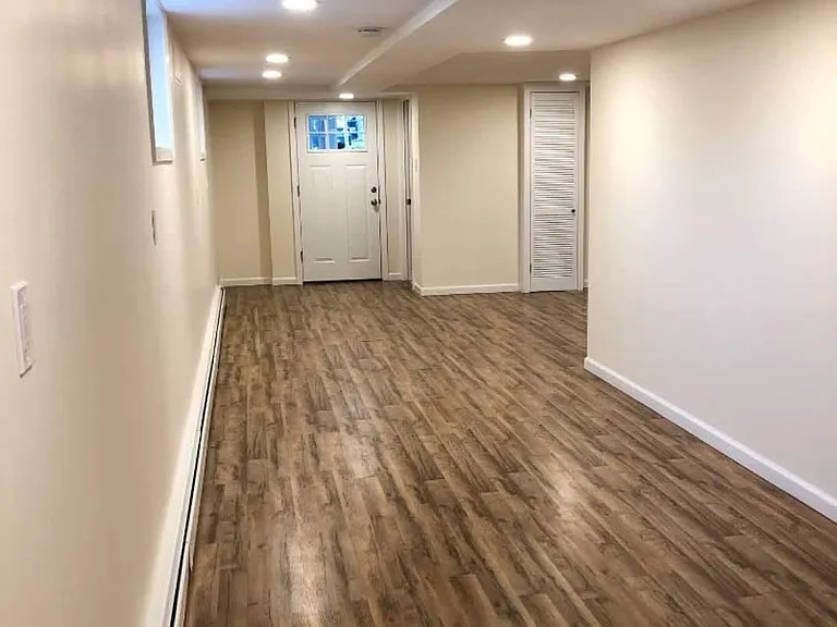 336 Bronxville Rd #G — Photo 11