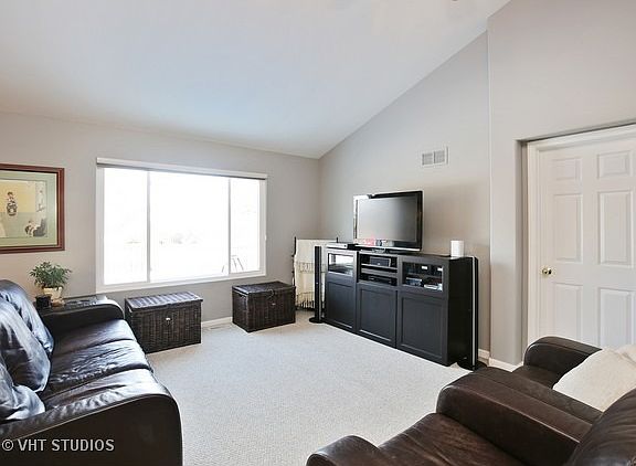 2nd image of 2681 Stanton Cir