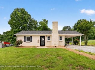 1111 Foxtrot Ct, King, NC 27021