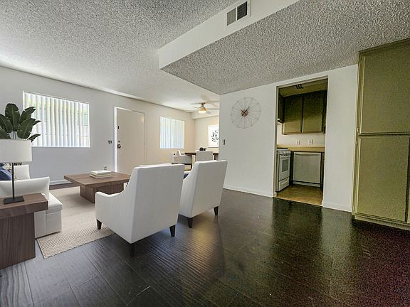 3rd image of 2247 29th St APT 1B