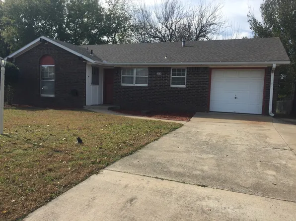 2019 N 13th St, McAlester, OK 74501