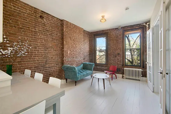 Sold by Level Group | media 7