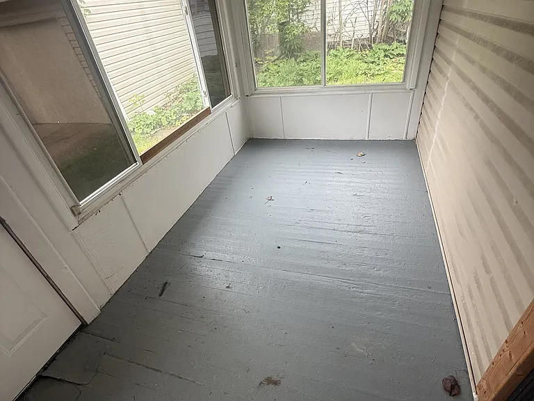 10324 Harvard Ave — Photo 6