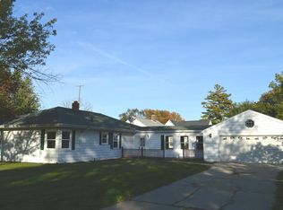610 Roosevelt Ave, Mount Morris, MI 48458