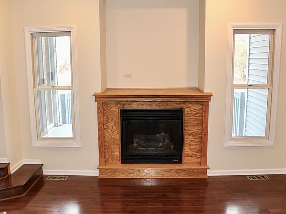 5th image of 4015 Marigold Dr
