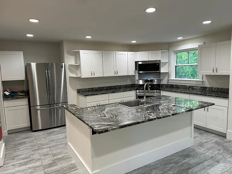 17 Highland Ave #4 — Photo 2