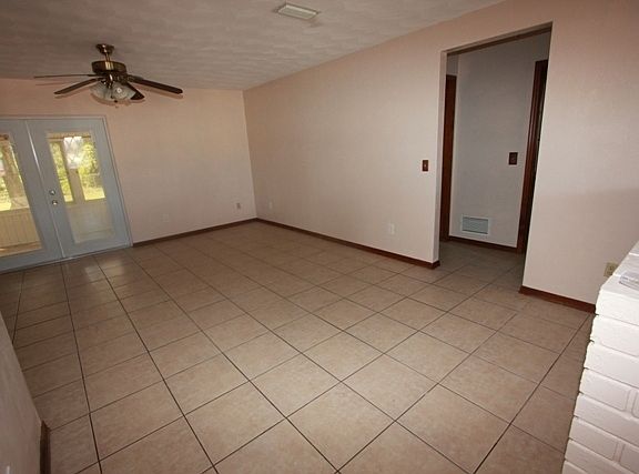 2nd image of 3040 Snow Dr